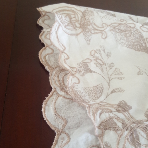 RW&Co. Sleeveless Floral Top, Small - Picture 8 of 8